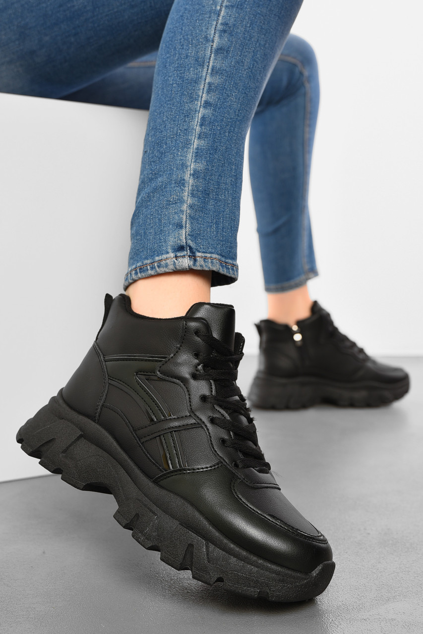 Кросівки жіночі зимові чорного кольору на шнурівці 193865T Безкоштовна доставка, фото 1