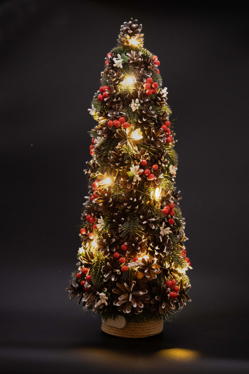 Новогодняя декоративная елка ДАЙС с лед подсветкой из шишек и ягод 60 ...