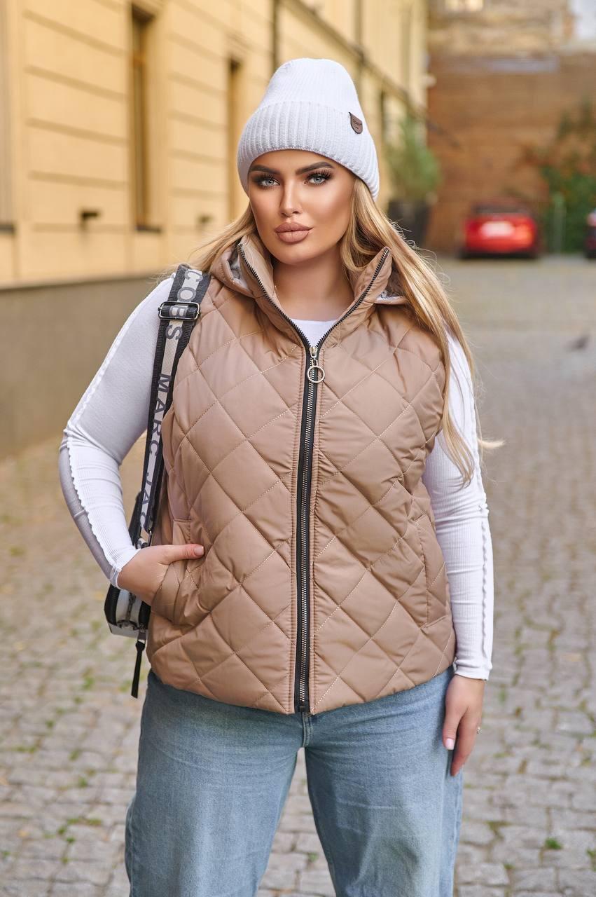 Жіночий стильний жилет прямого крою з капюшоном і кишенями, плащівка Канада розміри 52/54, 56/58 (Мод 1260), фото 1