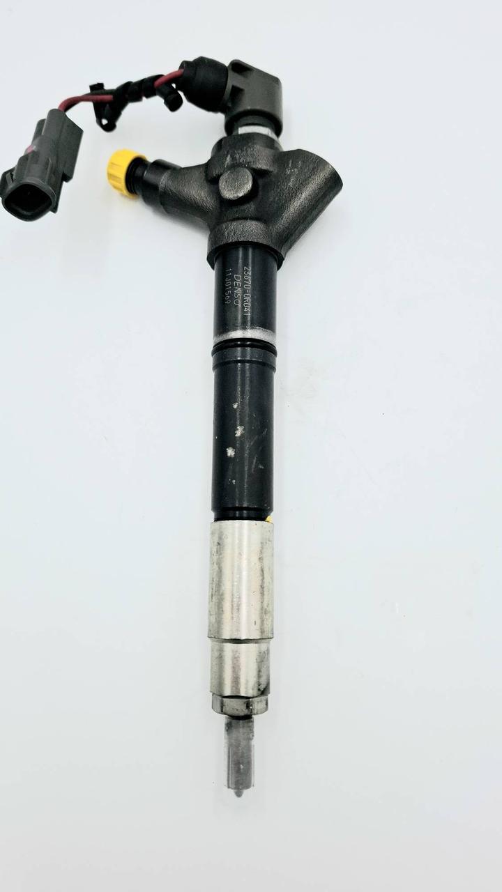 DENSO D-Cat Форсунка (відновлена) / 23670-0R040 / 2367029105 Toyota Auris Avensis Corolla Verso Lexus, фото 1