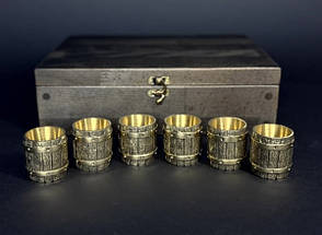 Набір подарунковий 6 бронзових чарок "Бочка" у подарунковому дерев'яному футлярі ручна робота українських майстрів