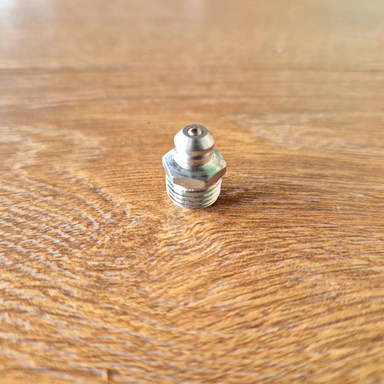 Маслянка 10Х2 180 град.