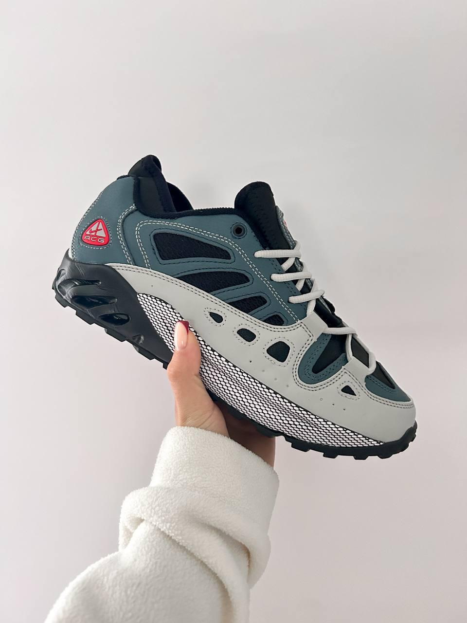 Чоловічі Кросівки Nike ACG Air Exploraid Ash Green / Найк АСГ Аїр Експлорейд Еш Зелені з Чорним та Білим