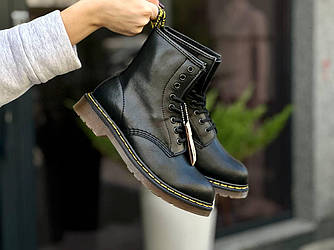 Ботинки Dr. Martens Black чорні Черевики на осінь для чоловіків та жінок Доктор Мартінс високі шкіра демісезон унісекс