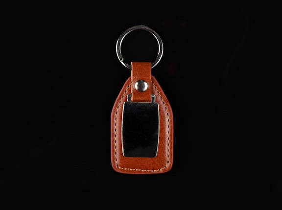 Брелок шкірзам, під гравіювання. Колір коричневий. 95х40мм, фото 1