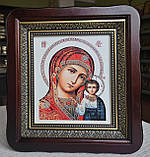 Ікони вінчальні Спаситель та П.Б. Казанська в темному фігурному дерев'яному кіоті під склом, розмір 26 * 23,сюжет 15*18., фото 3