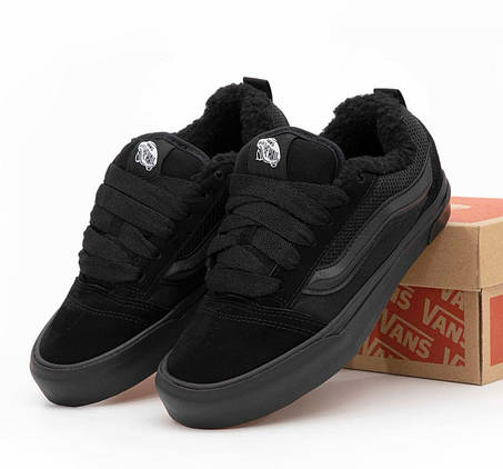 Чоловічі зимові низькі кеди Vans Skool KNU Winter Fur Total Black Ванс КНУ чорні на хутрі унісекс, фото 1