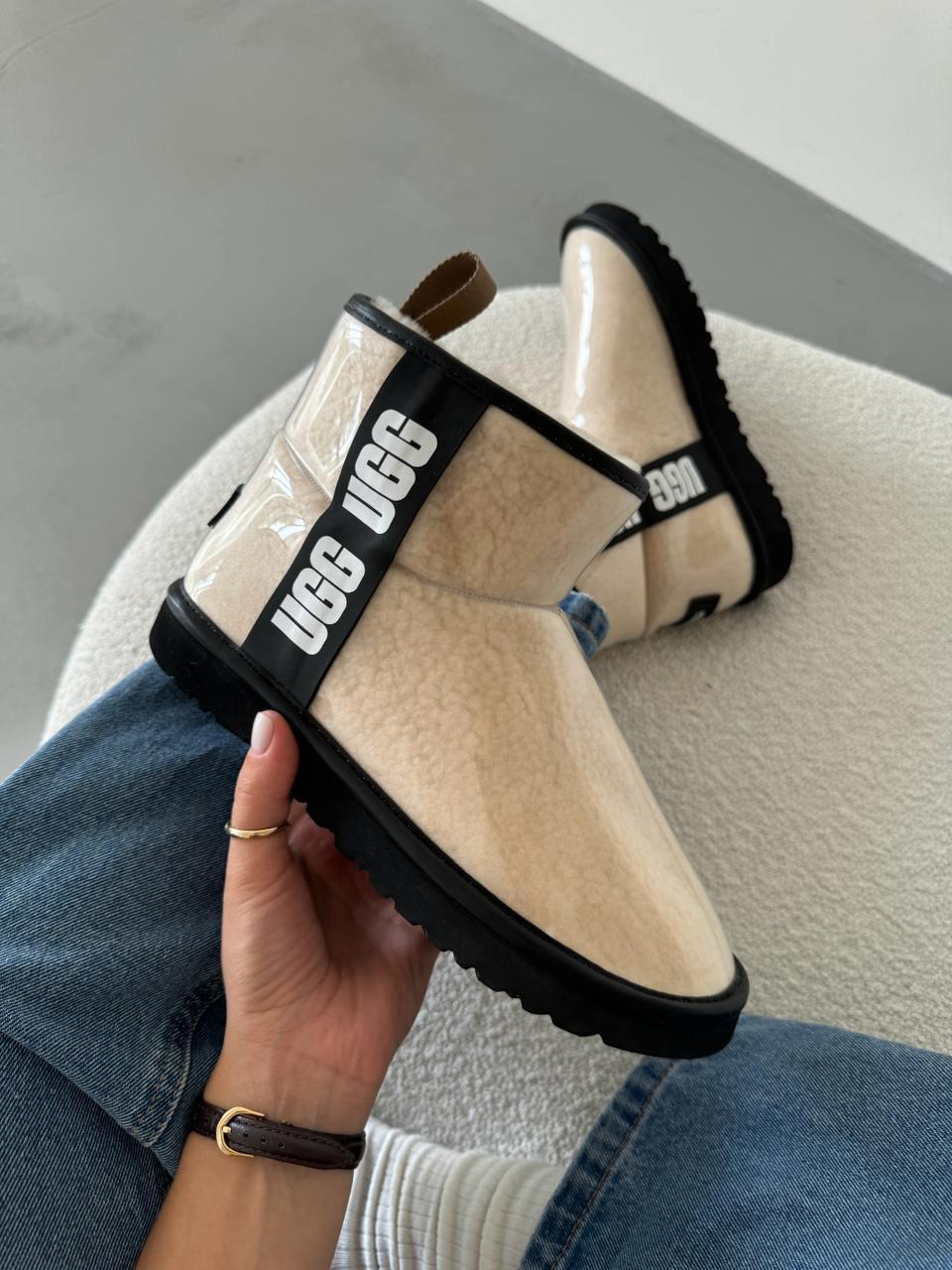 Зимові Жіночі Черевики UGG Classic Clear Mini Natural Black | чорні з прозорим верхом, розміри 36–41, фото 1