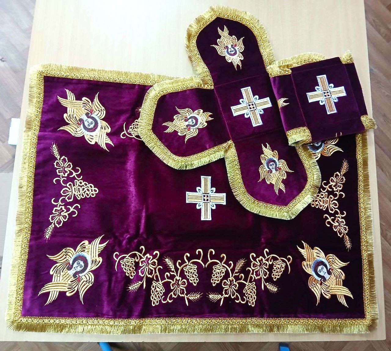 Покрівці з повітрям комплект церковний (вишня з золотом)
