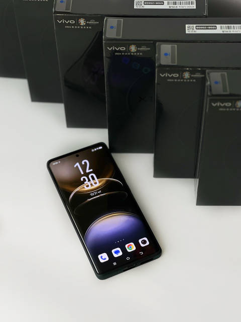 Смартфон Vivo X100 Ultra 12/256GB Black: продаж, ціна у