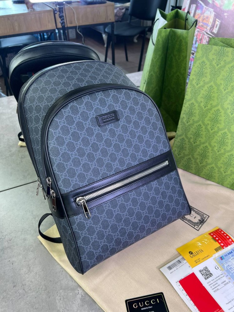 Рюкзак сірий Gucci GG Supremec814