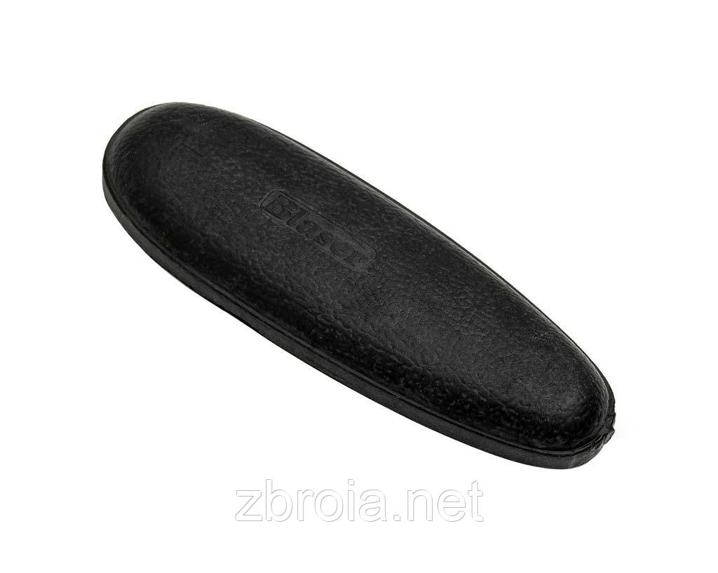 Фірмовий потиличник Blaser R8 (з лого). Товщина — 17 мм