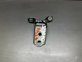 Петля дверей нижня LEXUS ES300 ES330 01-06 XV30 3.3 3MZFE 2005 задн. прав. (б/у)