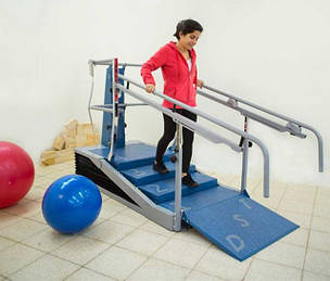 Реабілітаційне обладнання та тренажери для дітей з ДЦП