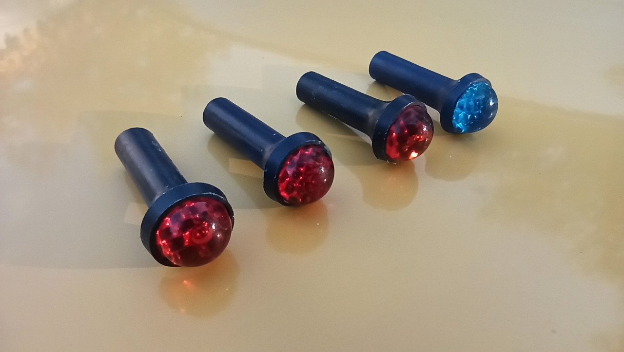 Кнопка привода замка дверей ВАЗ 2101-2107, 2108, 2109, 21099 з катафотом (вимкнення замка), фото 1