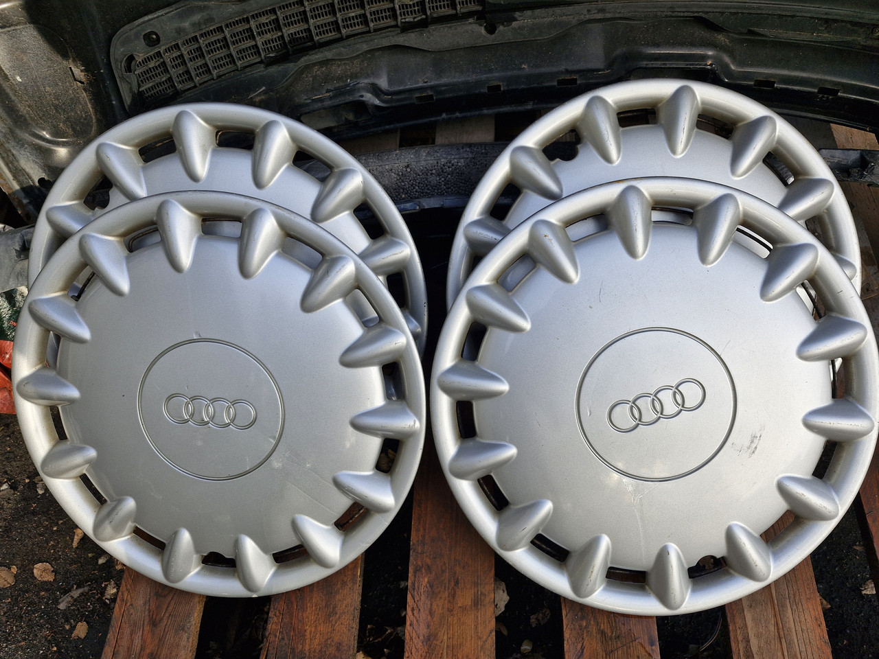 Колпак колеса AUDI  R15  8d0601147, фото 1