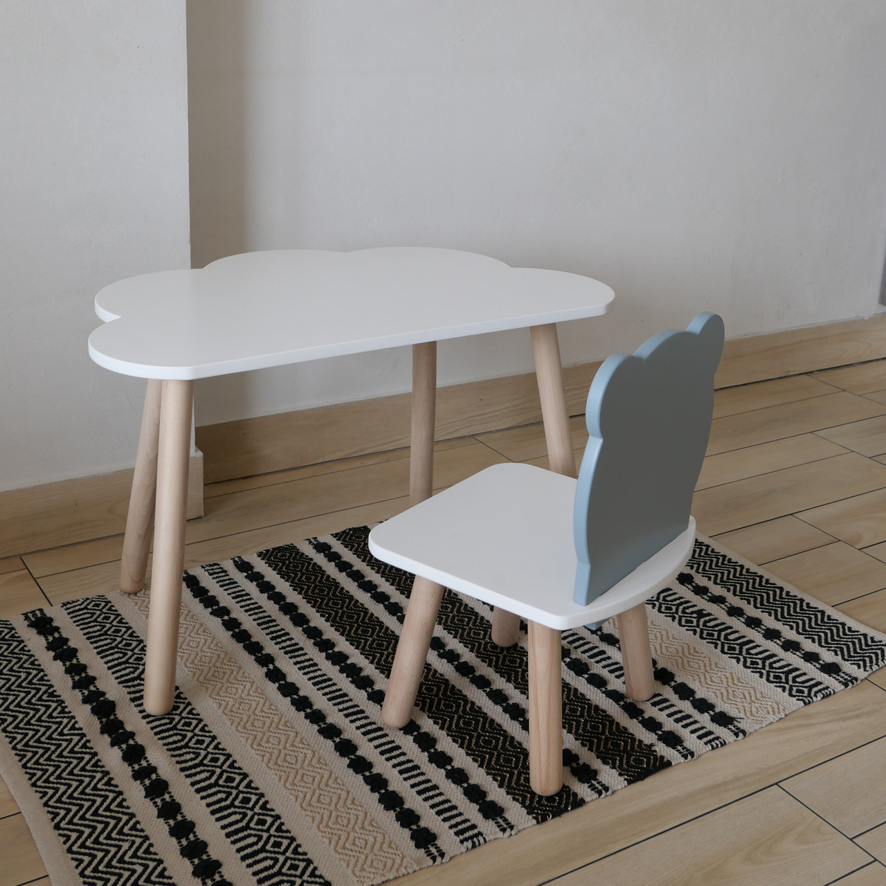 Комплект дитячий стіл хмаринка та стілець білий сірий Ведмедик, фото 1