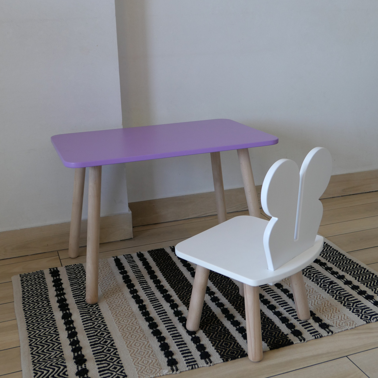 Комплект дитячий стіл бузковий та стілець білий Метелик. Для діток 1-ї групи зросту (93-116см.), фото 1