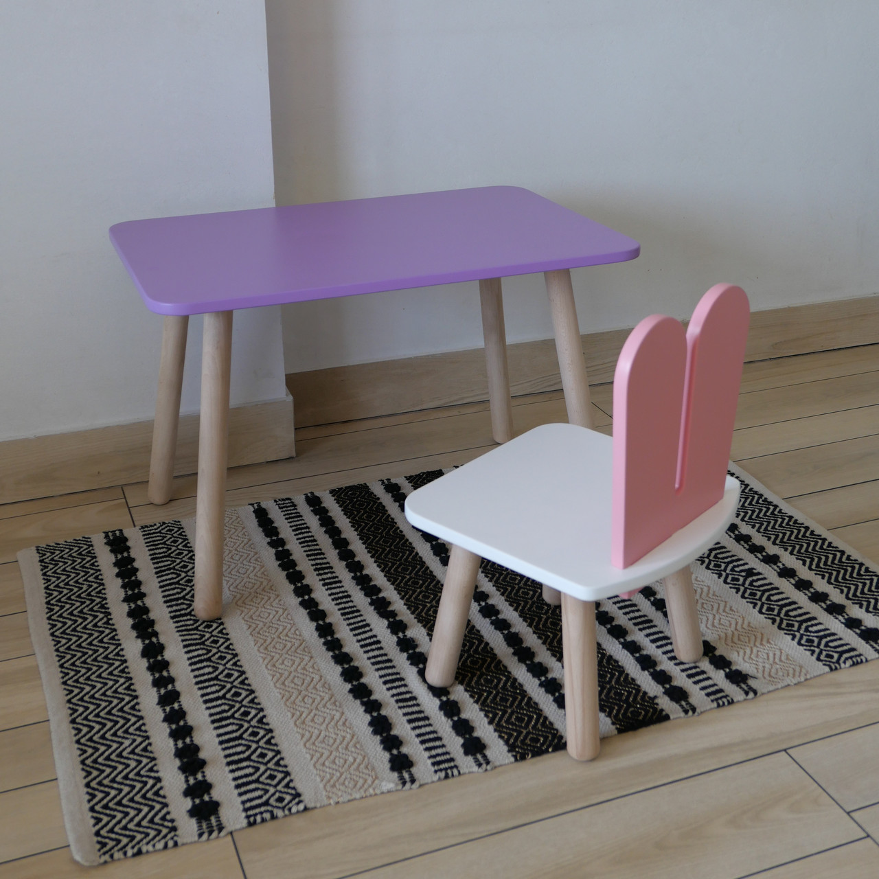 Комплект дитячий стіл бузковий та стілець білий рожевий Зайчик. Для діток 1-ї групи зросту (93-116см.), фото 1