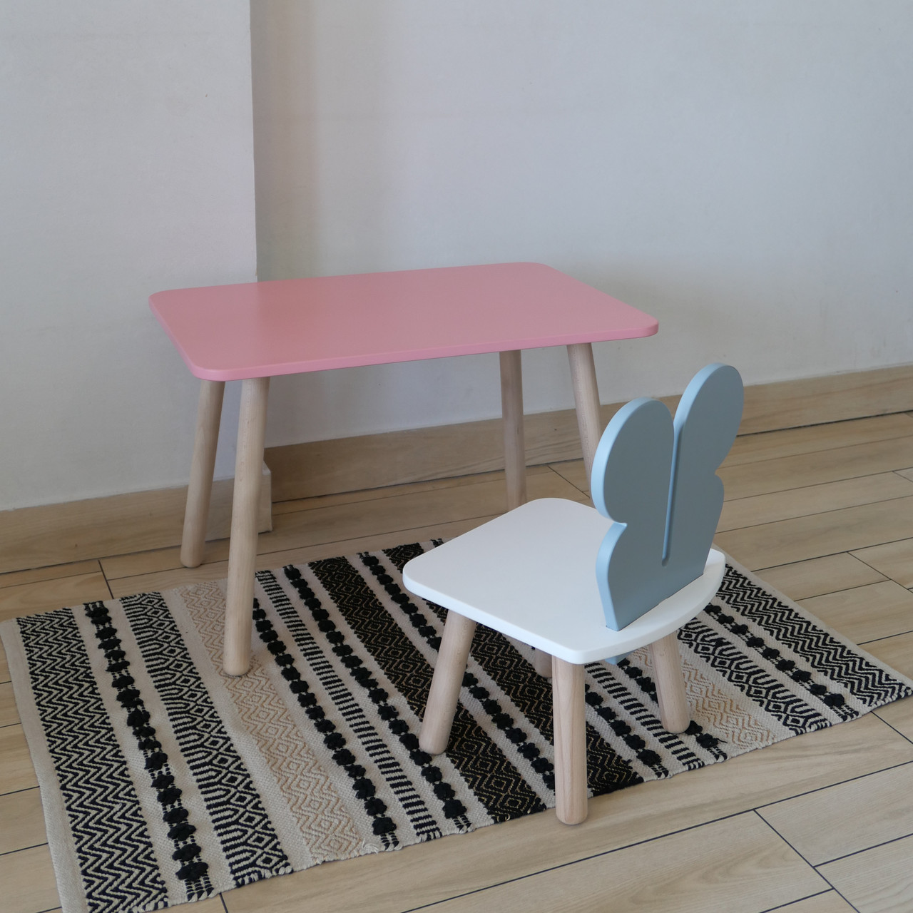 Комплект стіл та стул дитячий ChildWood - Set  Стіл рожевий прямокутний + стілець білий сірий Метелик, фото 1