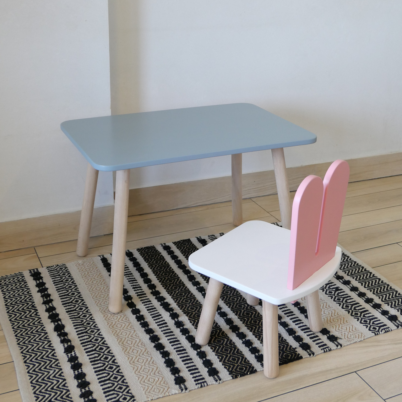 Комплект стіл та стул дитячий ChildWood - Set  Стіл сірий прямокутний + стілець білий рожевий Зайчик  (Фанера), фото 1