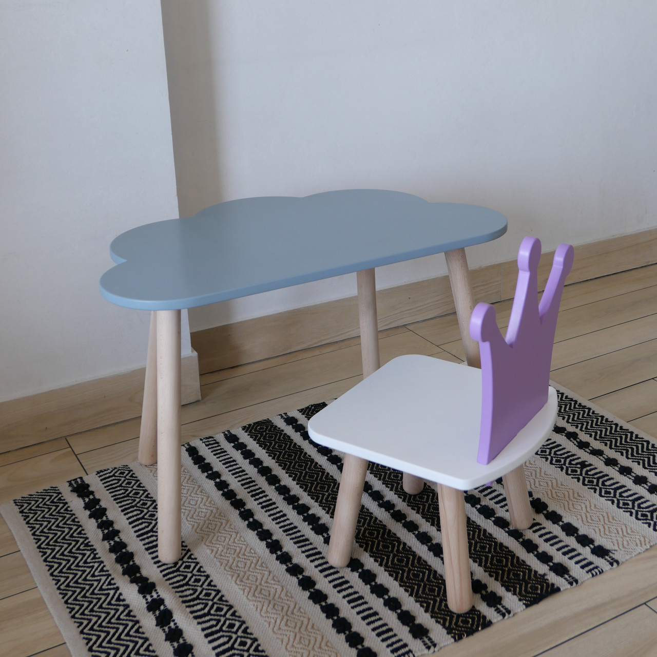 Комплект стіл та стул дитячий ChildWood - Set Стіл сірий хмаринка + стілець білий бузковий Корона (Фанера), фото 1