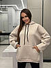 Бежеве жіноче об'ємне подовжене худі з трьохнитки з великою кишенею спереду і накатом на спині, фото 7