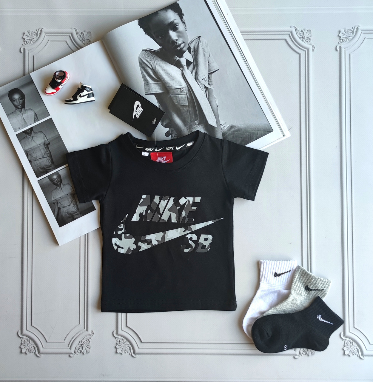 Чорна дитяча фірмова футболка Nike