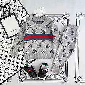 Дитячий теплий в'язаний костюм  для новонароджених