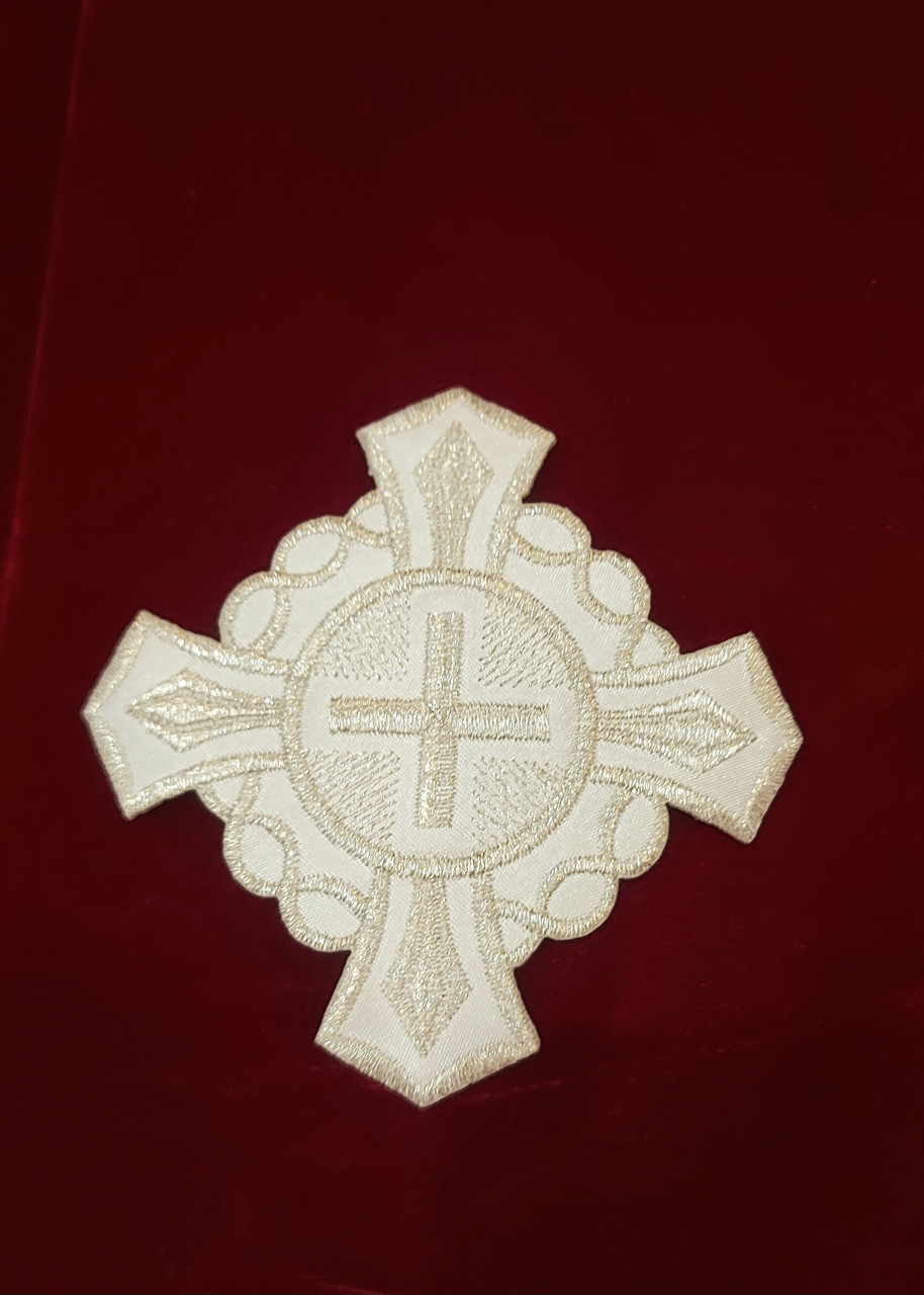 Хрест для церковного одягу малий аплікація 9х9 срібло. Аплікація Хрест для хмар