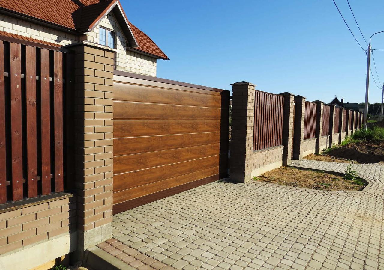 Паркан-жалюзі з металлу. Жалюзійний паркан