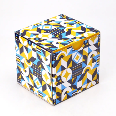 Упаковка з гофрокартона для чашок 330 мл з принтом синя