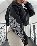 Світшот з орнаментом на рукавах, фото 4