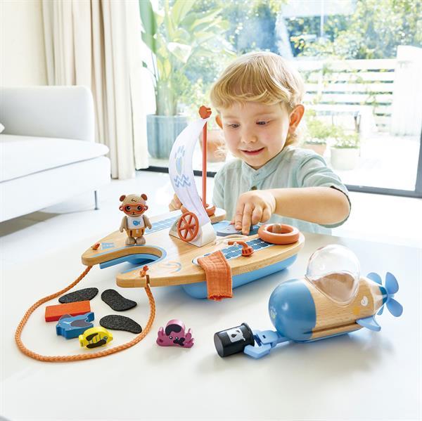 Игровой набор Hape Спасательный катамаран (E3427)