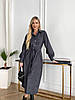 Графітова стильна жіноча сукня міді з мікровельвету вільного крою на ґудзиках з поясом та кишенями, фото 3