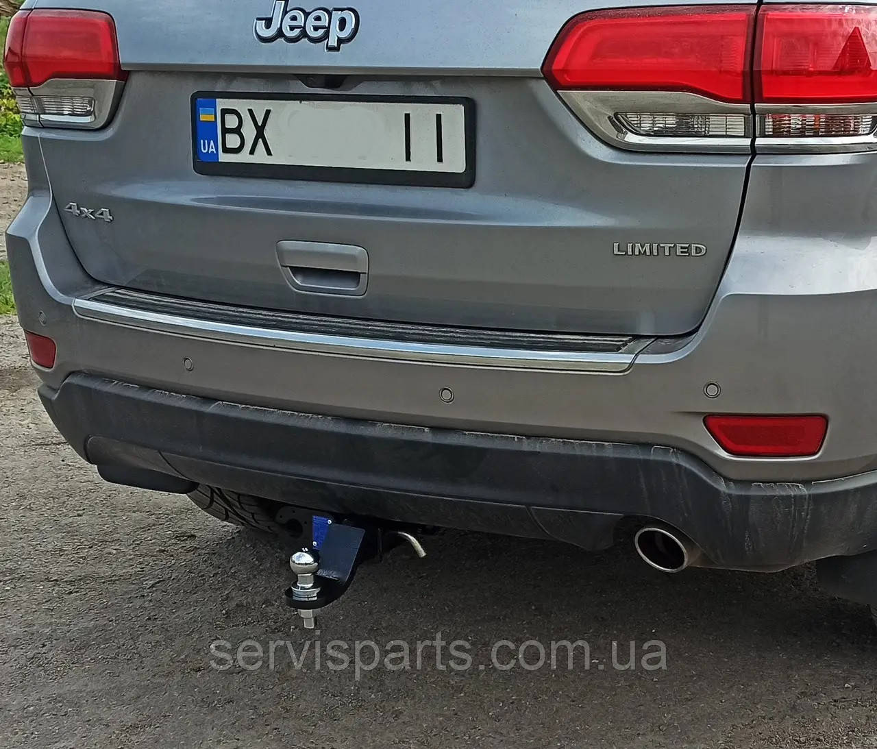 Фаркоп Jeep Grand Cherokee WK2 2010-2022 (Джип Гранд Черокі WK2) квадратна вставка