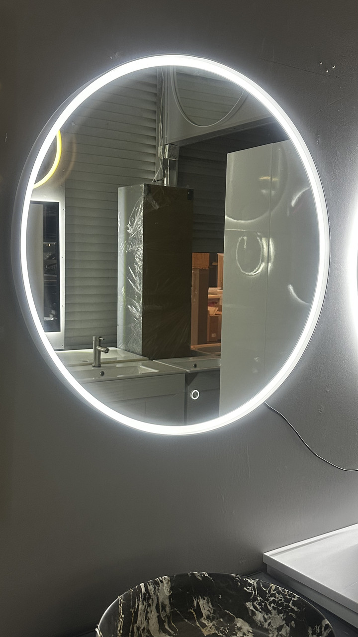 Дзеркало в металевій рамі з Led-підсвіткою і сенсором
