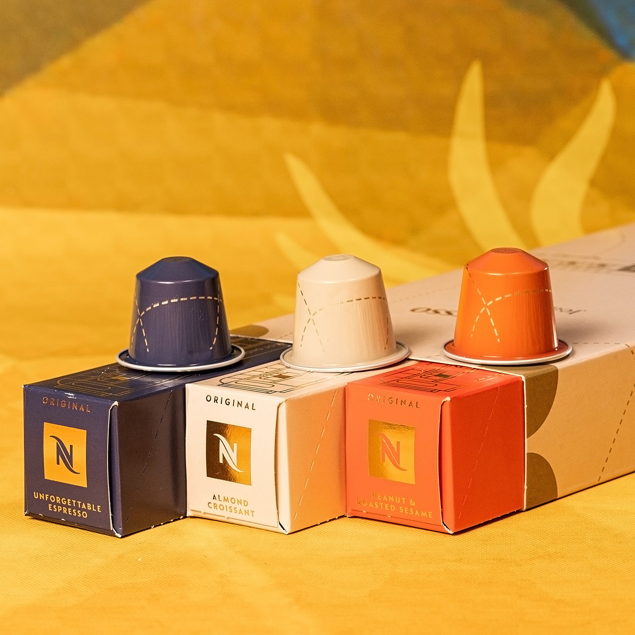 Набір кави в капсулах Nespresso Festive Coffee Selection Різдвяна Triopack (30 шт.)