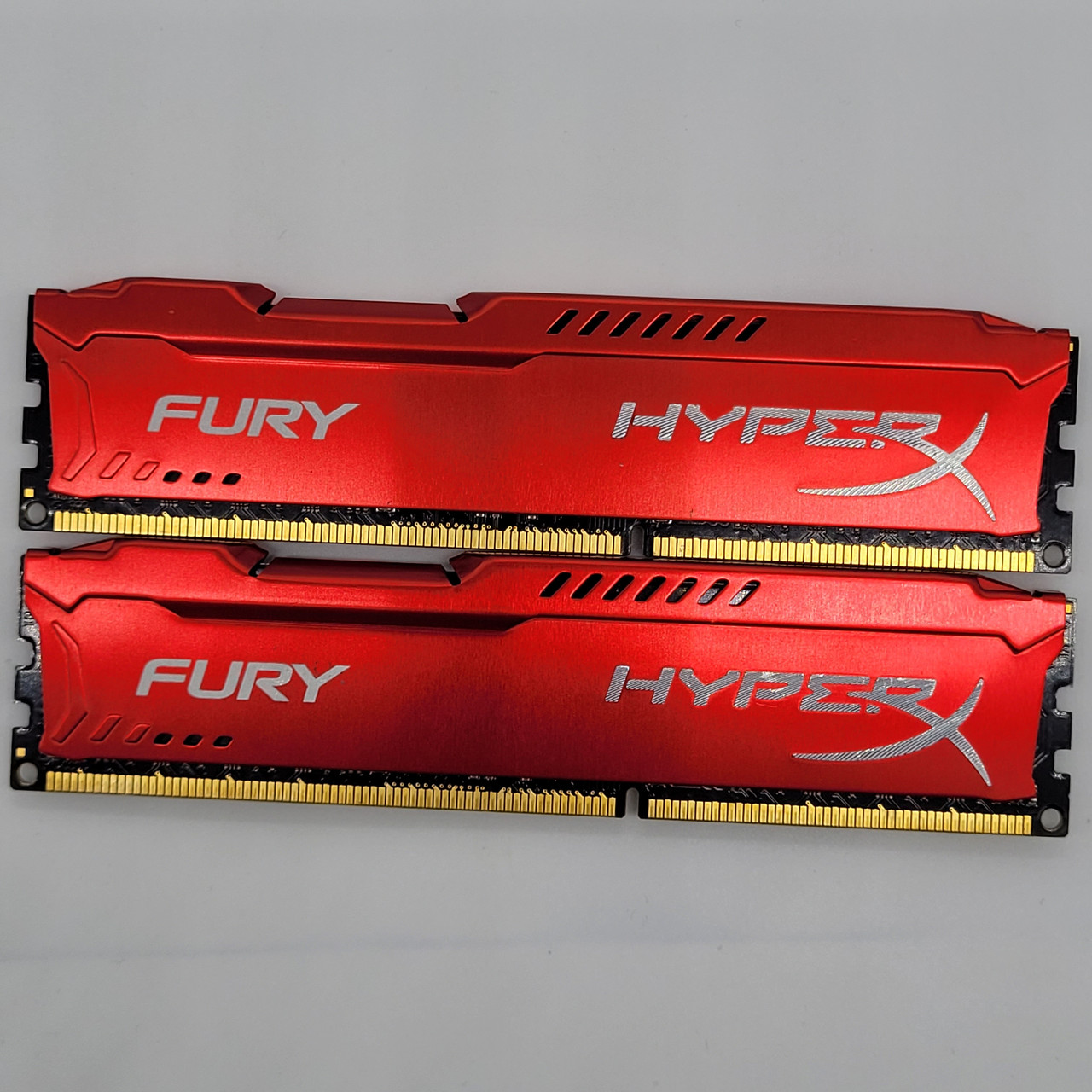 Пара оперативної пам'яті Kingston HyperX Fury DDR3 16Gb (2x8Gb) 1866MHz 14900U 2R8 CL10 (HX318C10FR/8) Б/В