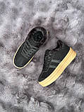 Зимові кросівки жіночі чорні на потовщеній бежевій підошві 36 39 41, фото 4