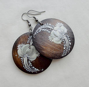 Сережки круглі з дерева ручної роботи "Морозний квітка"