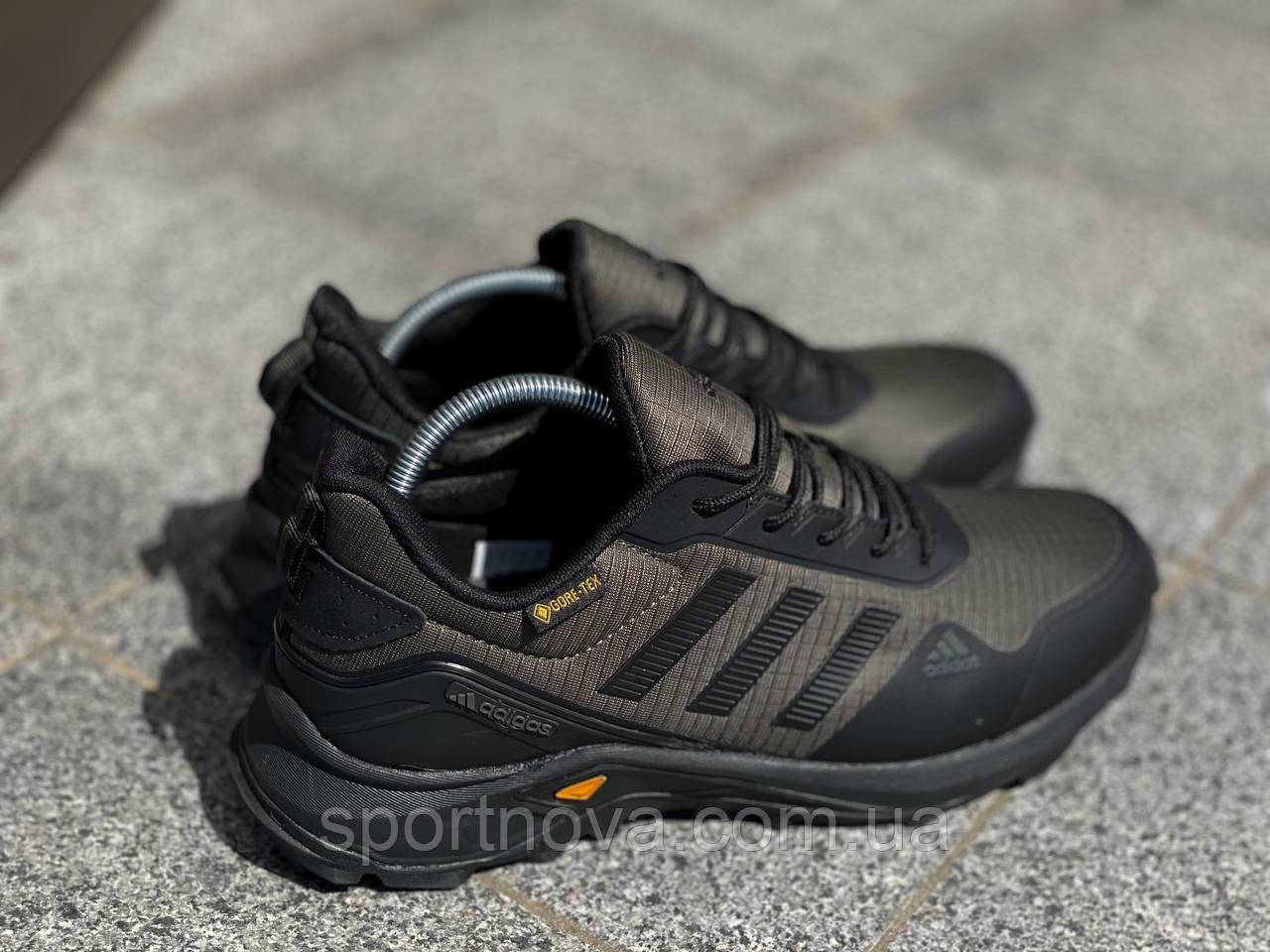 Чоловічі термо-кросівки Adidas, 41.46 розмір Хаки