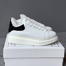 Жіночі кросівки Alexander McQueen White Black Gloss Winter (з хутром), фото 2