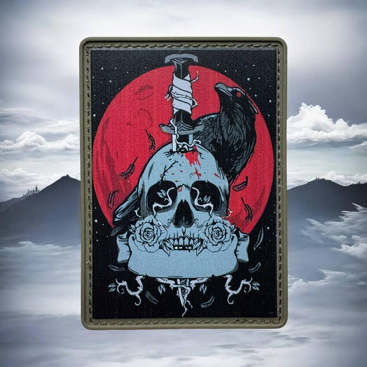 Військовий шеврон чорний ворон на липучці ПВХ