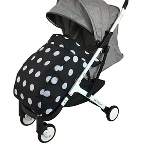 Універсальний утеплювач для ніжок до колясок забарвлення Міккі 1000060 Yoya