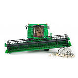 Модель Bruder Комбайн John Deere Combine harvester T670i (02132), фото 4