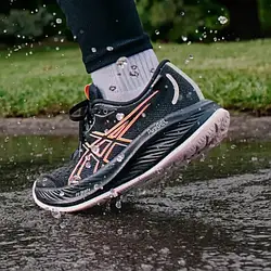 Кросівки для бігу Mizuno Asics Hoka Nike Saucony