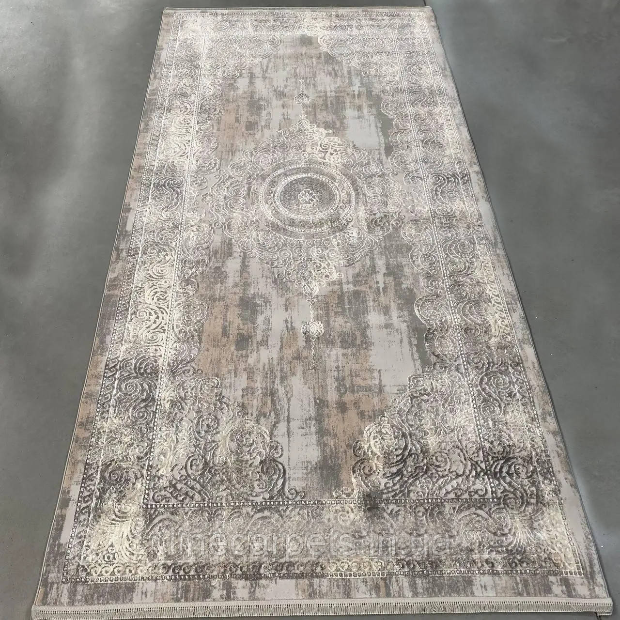 Сучасний  килим LEVADO 03710D L.GREY/BEIGE