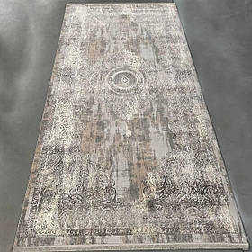 Класичний бежевий килим LEVADO 03710D L. GREY-BEIGE