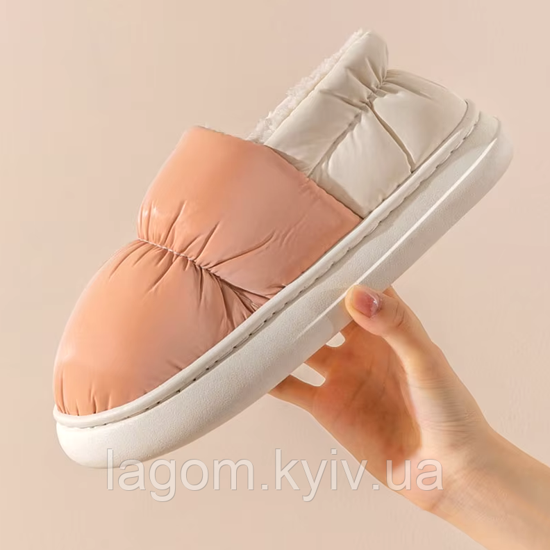 Жіночі зимові теплі дутики, уги, черевики, капці, взуття, що не промокає, на товстій неслизькій платформі 36-37, фото 1